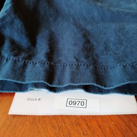 Stylish Blue Shorts - Old Navy - Size: 10 Kids (0970) - Picture 4 of 4